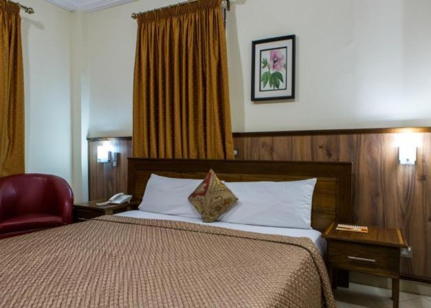 Charleston Hotel Акра Екстериор снимка