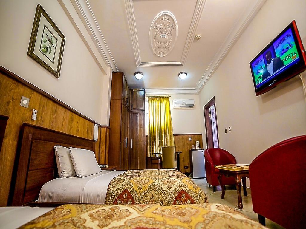 Charleston Hotel Акра Екстериор снимка
